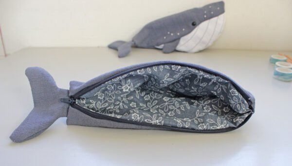 anuncio revisado 2 Whale Pencil Case Sewing Pattern PDF | Beginner Zipper Pouch Tutorial