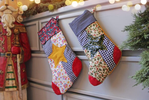 Patchwork Stocking PDF Sewing directions, 2 sizes, DIY, easy, quick to sew, rustic and beautiful Christmas decoration, digital manual