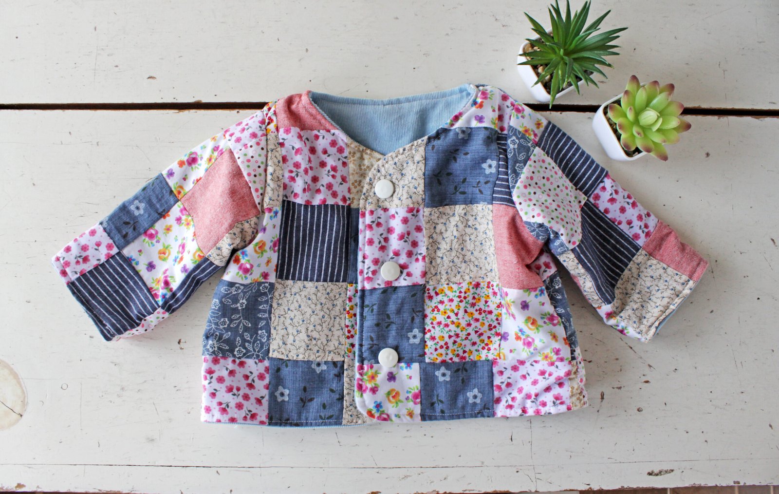Sew Your Own Cozy Kids Bathrobe! Sewing Pattern & Tutorial PDF – 6 Sizes (2–12 Yrs), Easy Step-by-Step Guide with Photos – Fun DIY Project